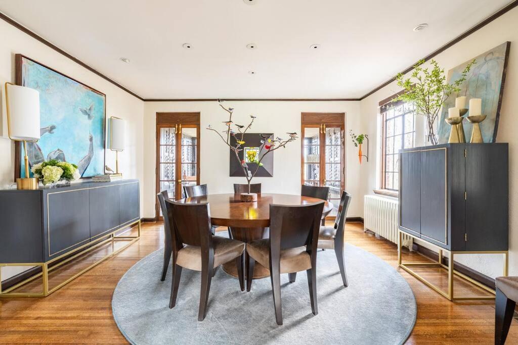 Luxe Comfort In An Artistic & Historic * Nashville