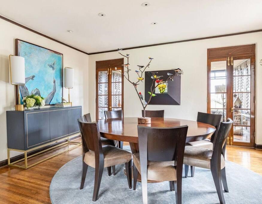 Holiday home Luxe Comfort In An Artistic & Historic