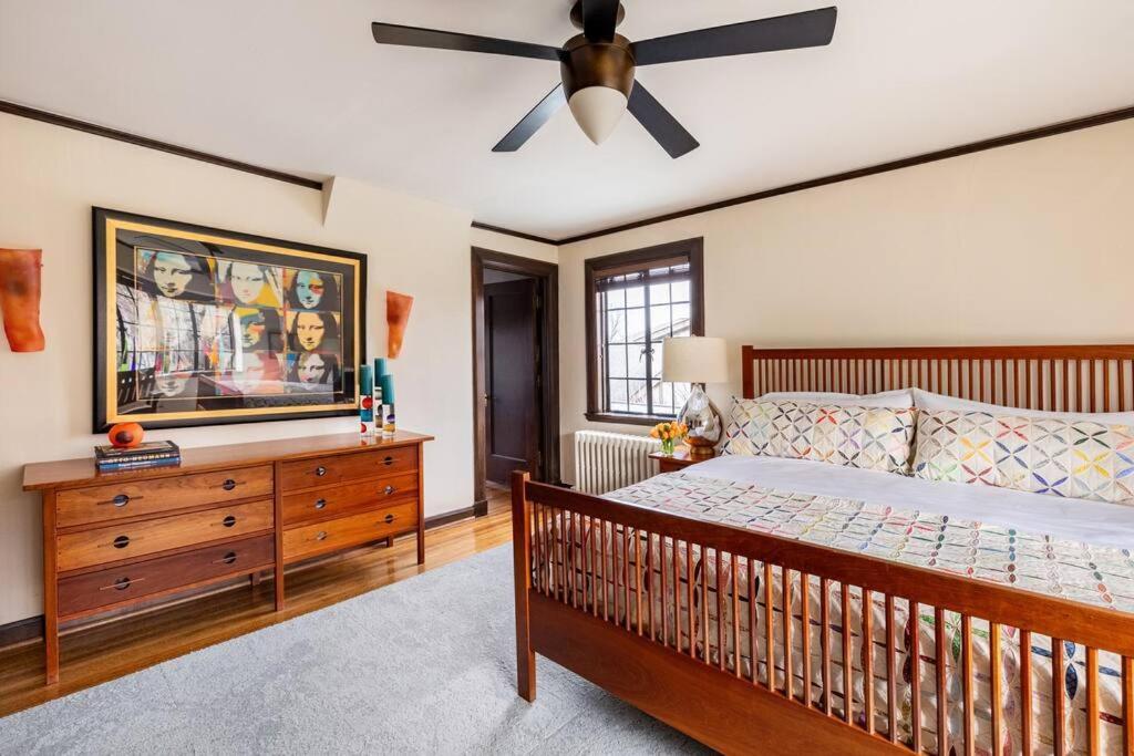 Luxe Comfort In An Artistic & Historic Nashville