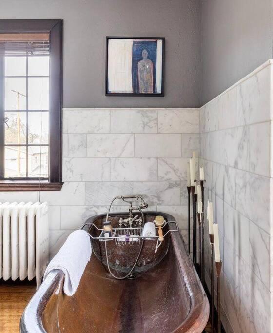 Luxe Comfort In An Artistic & Historic *