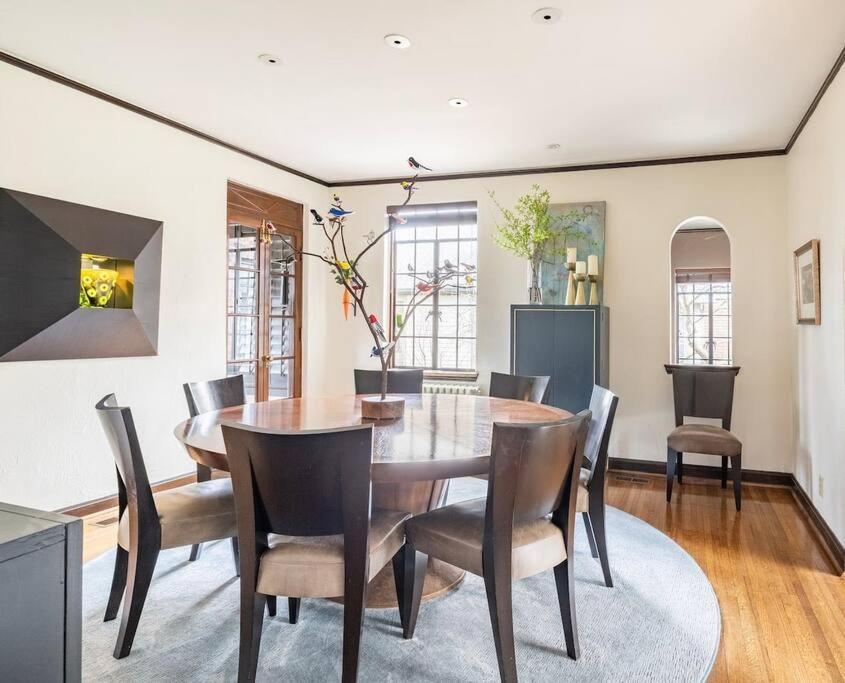 Holiday home Luxe Comfort In An Artistic & Historic